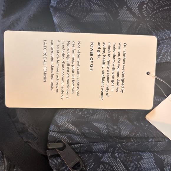 NWT $149 Athleta Large Eternal Bloom Cottage Blue Sightseer Lace Jacket #986271 - Picture 15 of 15